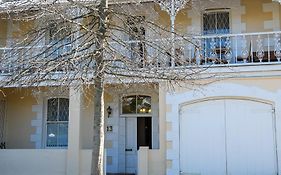 Petites Bulles Lodge